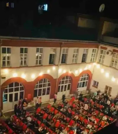 Mona * Sarajevo