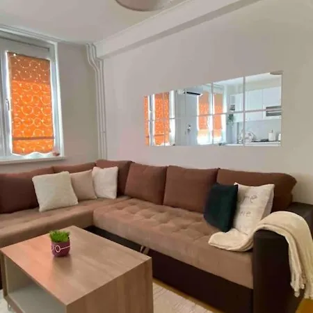 Mona Apartment *
